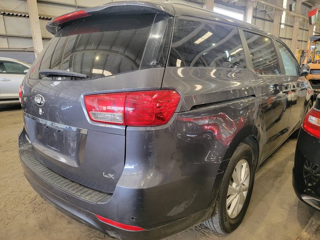 2016 KIA SEDONA — 126082 Miles — Lot 1237203 — Souq - Marhaba Auctions Used Cars - Image 5
