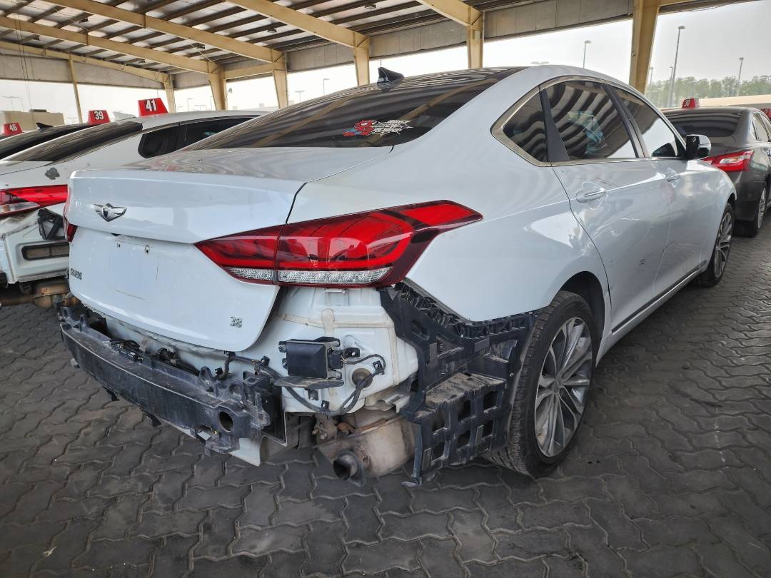 2016 HYUNDAI GENESIS — 112743 Miles — Lot 47877164 — Main - Marhaba Auctions Used Cars - Image 10