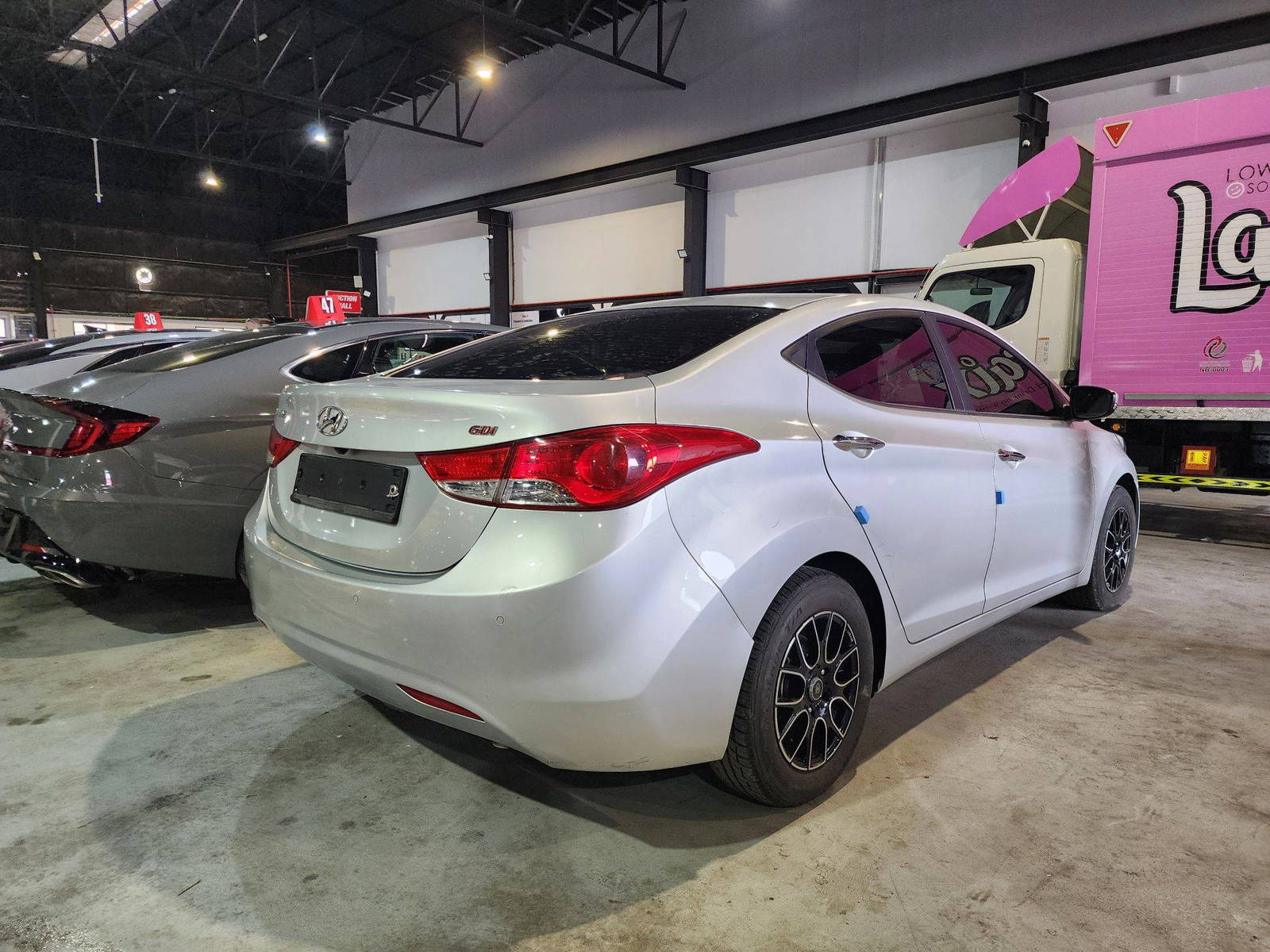 2014 HYUNDAI AVANTE — 169919 KM — Lot 921576 — Al Quoz - Marhaba Auctions Used Cars - Image 11