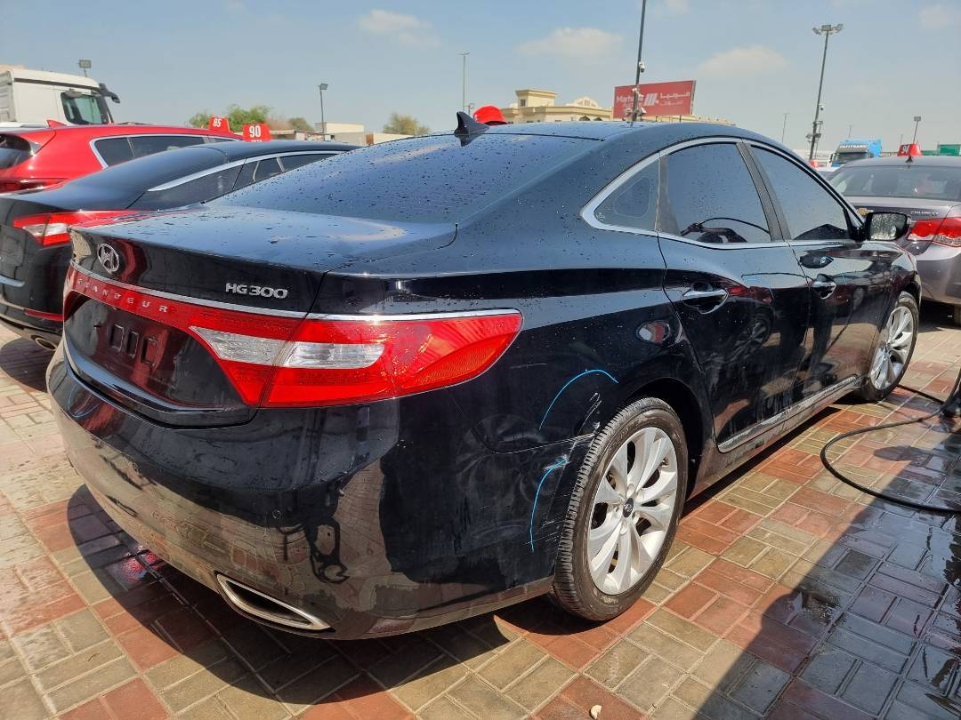 2012 HYUNDAI GRANDEUR — 195174 KM — Lot 215487 — Ind. 12 - Marhaba Auctions Used Cars - Image 5