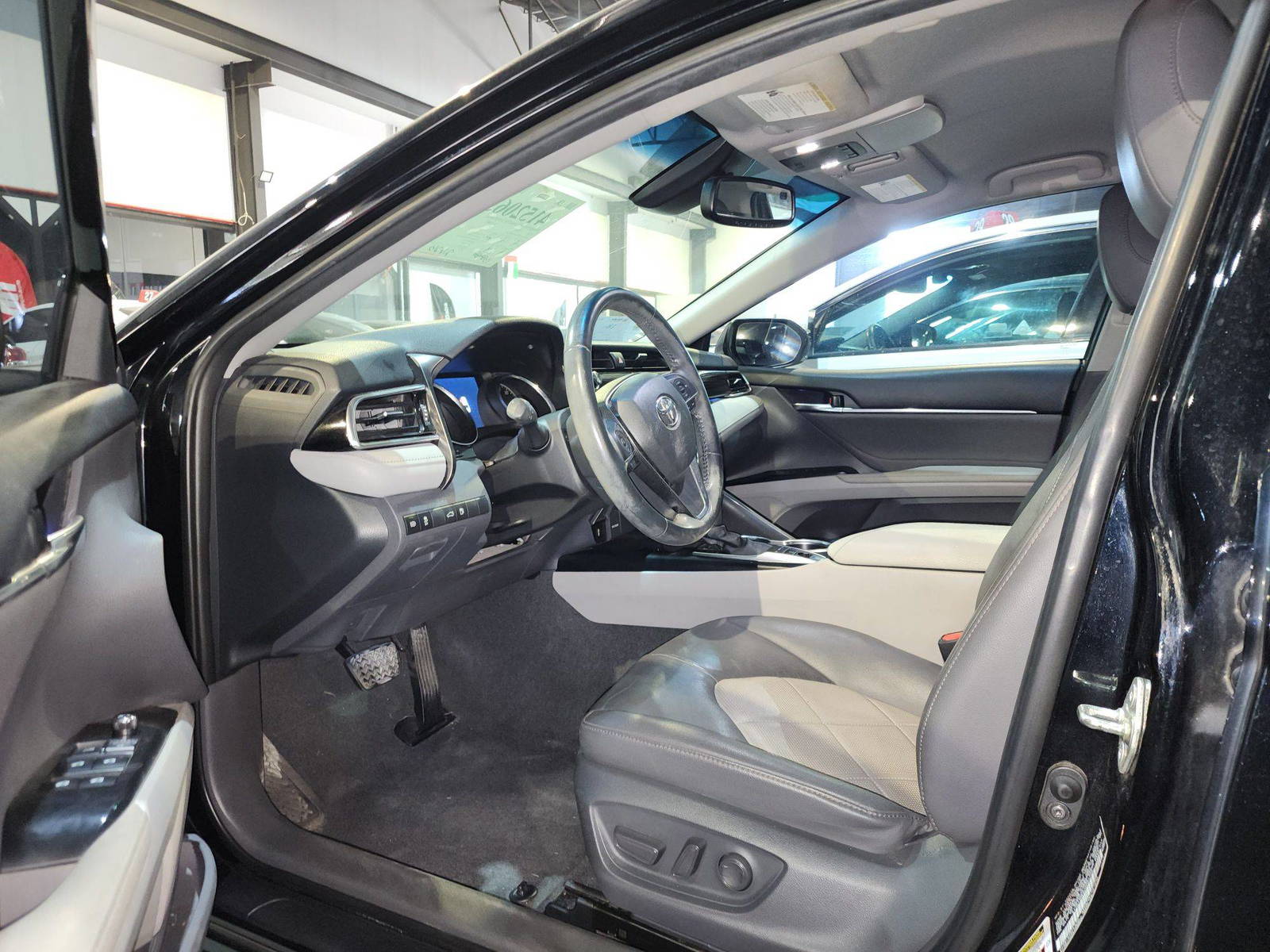 2018 TOYOTA CAMRY — 158988 Miles — Lot 215487 — Main - Marhaba Auctions Used Cars - Image 10