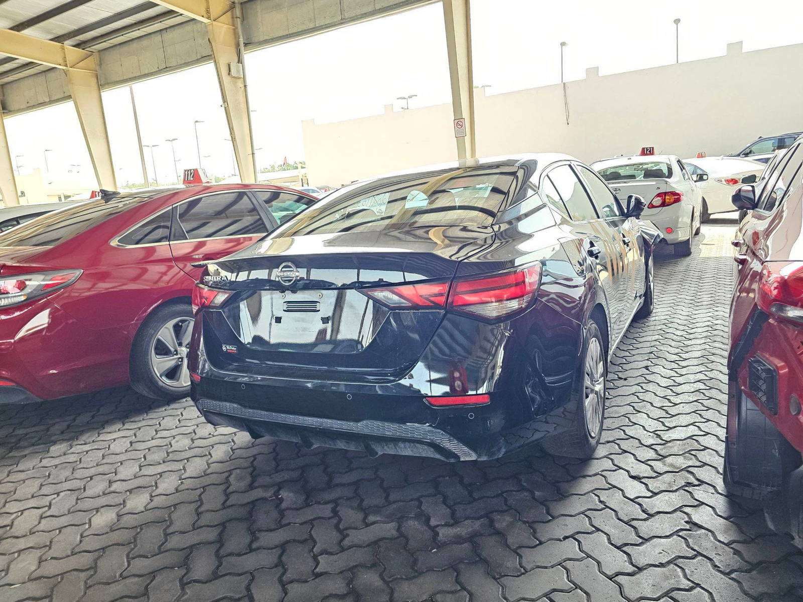 2021 NISSAN SENTRA — 117556 KM — Lot 20211530 — Souq - Marhaba Auctions Used Cars - Image 3