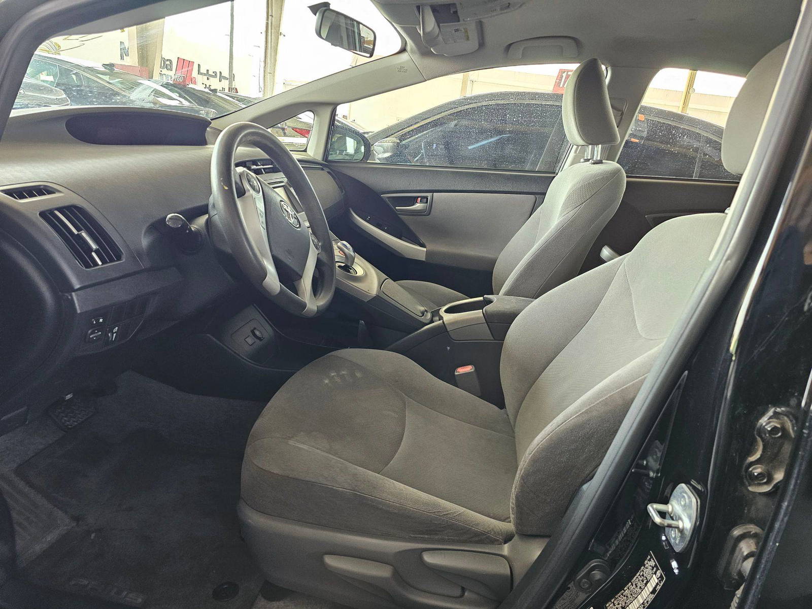 2014 TOYOTA PRIUS — 210527 Miles — Lot E0381341 — Souq - Marhaba Auctions Used Cars - Image 8