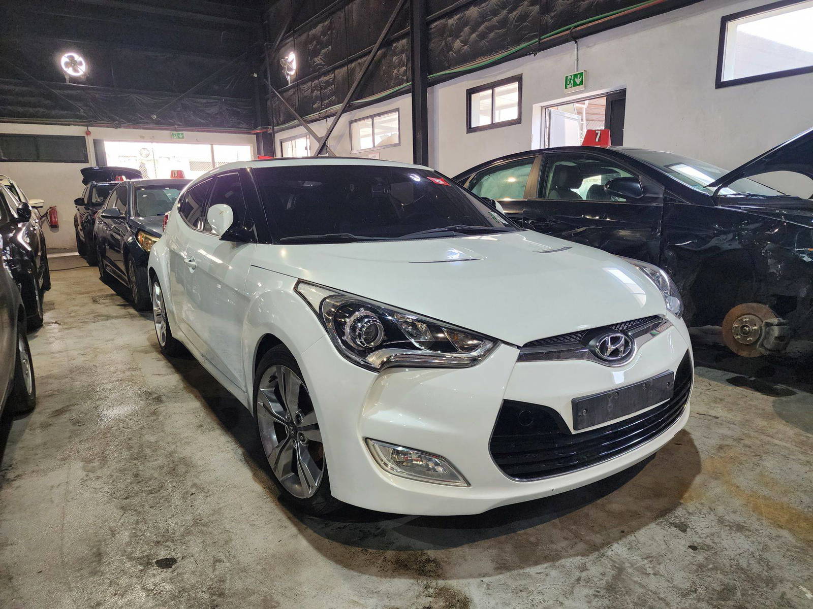 2012 HYUNDAI VELOSTER — 163438 KM — Lot 030344 — Main - Marhaba Auctions Used Cars - Image 4