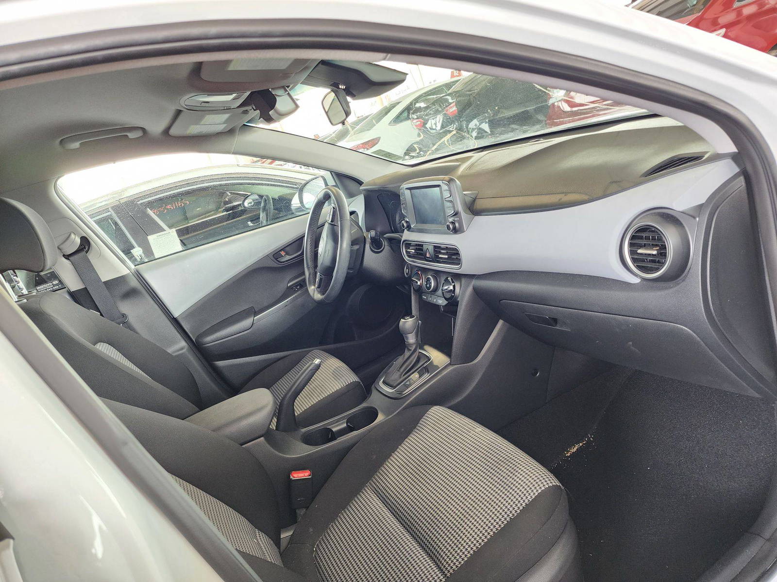 2020 HYUNDAI KONA — 36873 Miles — Lot LU560506 — Souq - Marhaba Auctions Used Cars - Image 6