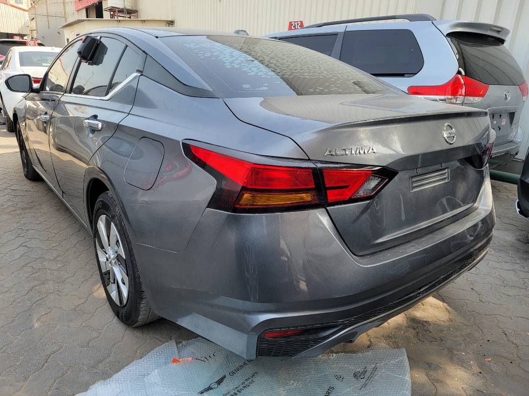 2019 NISSAN ALTIMA — 74447 Miles — Lot XKC164752 — Main - Marhaba Auctions Used Cars - Image 4