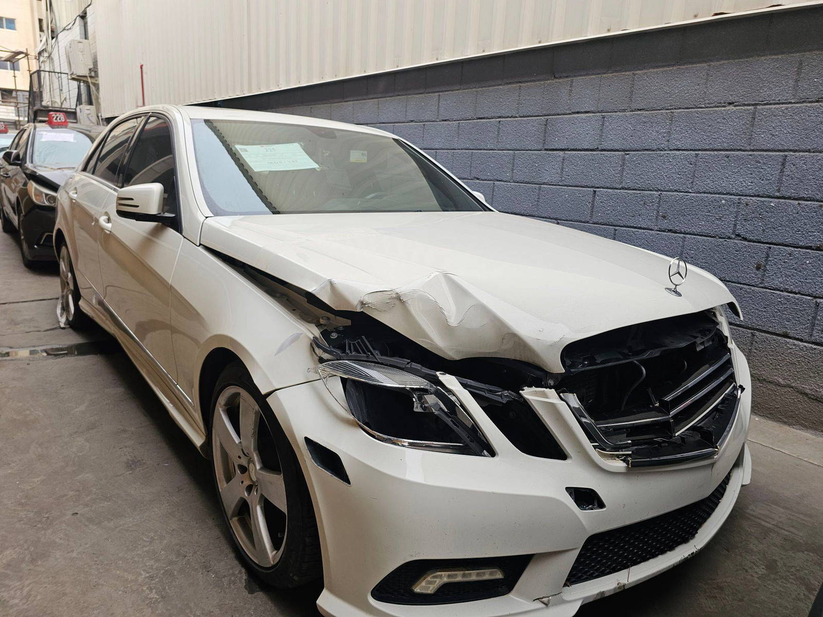2011 MERCEDES BENZ E 350 — 209552 Miles — Lot 60741615 — Main - Marhaba Auctions Used Cars - Image 4