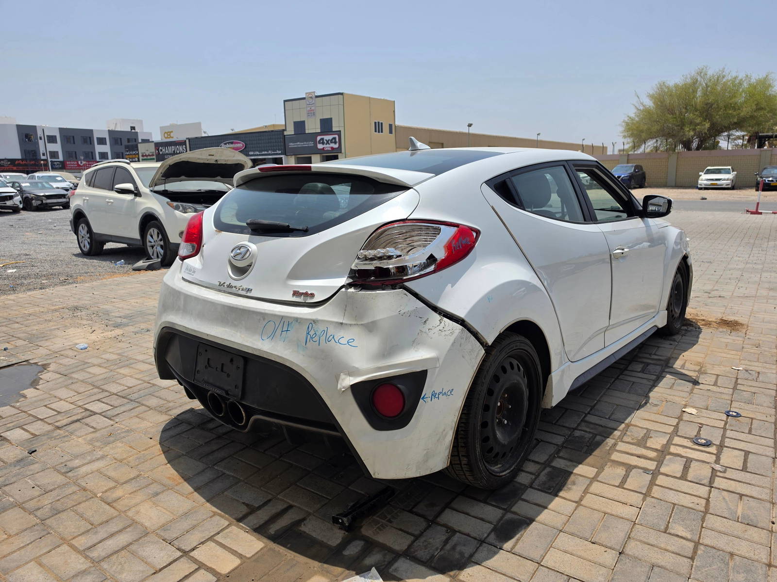 2013 HYUNDAI VELOSTER — 173211 Miles — Lot 43650866 - Marhaba Auctions Used Cars - Image 5