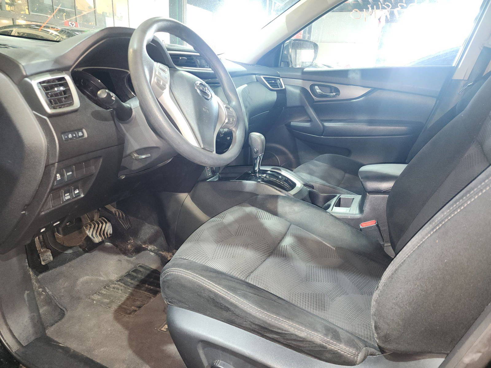 2014 NISSAN ROGUE — 173374 Miles — Lot 43238440 — Al Quoz - Marhaba Auctions Used Cars - Image 9