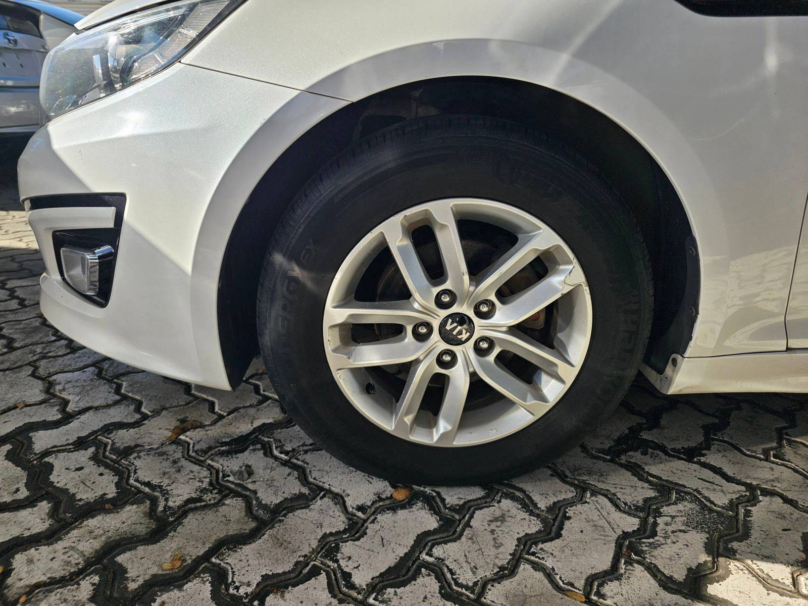 2014 KIA K5 — 74886 KM — Lot BEA461272 — Souq - Marhaba Auctions Used Cars - Image 10