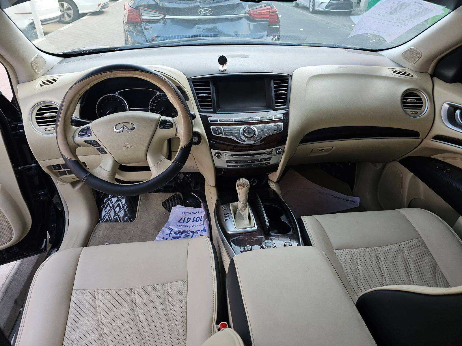2013 INFINITI JX 35 — 143269 KM — Lot C312553 — Souq - Marhaba Auctions Used Cars - Image 7