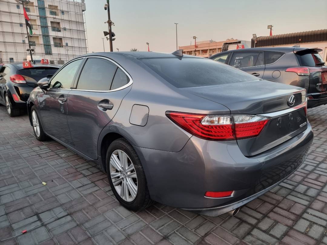 2015 LEXUS ES 350 — 130831 Miles — Lot 124587 — Ind. 12 - Marhaba Auctions Used Cars - Image 5