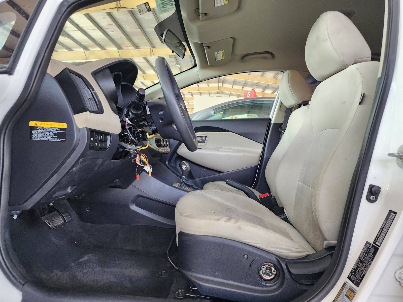 2013 KIA RIO — 161988 Miles — Lot 58987334 — Souq - Marhaba Auctions Used Cars - Image 8