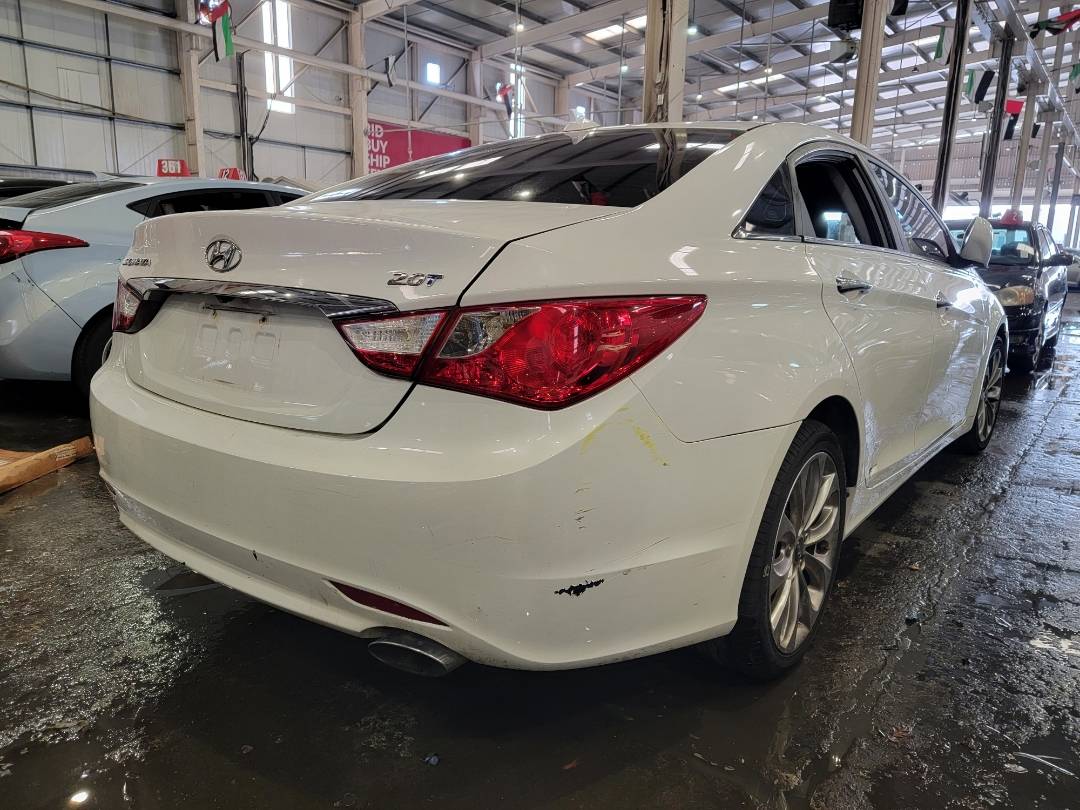 2013 HYUNDAI SONATA — 184762 Miles — Lot 27985 — Main - Marhaba Auctions Used Cars - Image 3