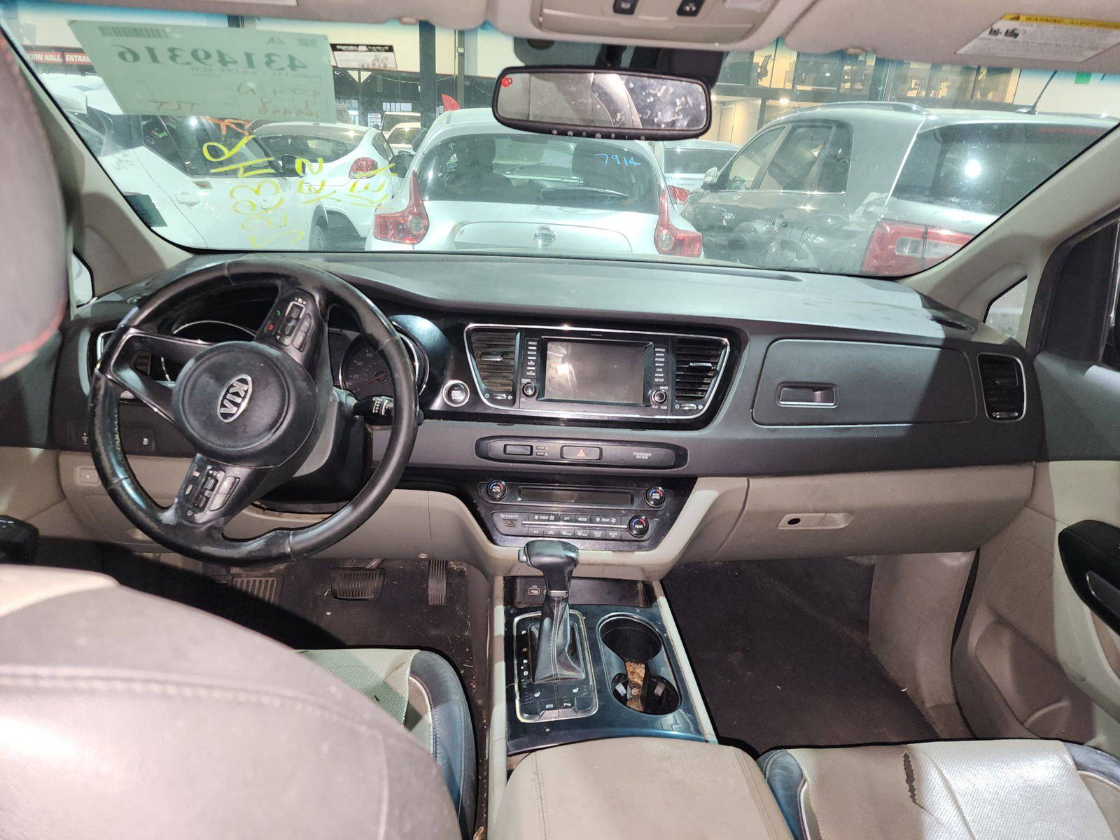 2017 KIA SEDONA — 165958 Miles — Lot C15H6256346 — Souq - Marhaba Auctions Used Cars - Image 9