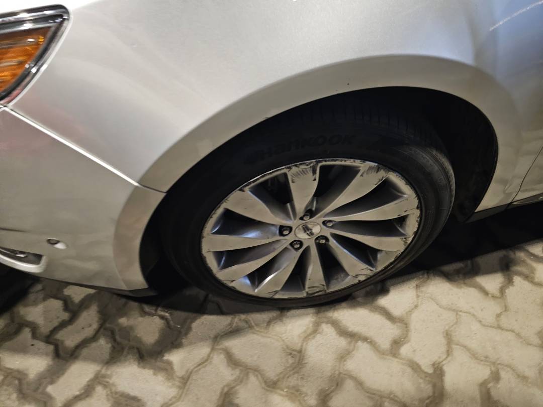 2014 LINCOLN MKS — 171901 KM — Lot EG607768 — Main - Marhaba Auctions Used Cars - Image 7