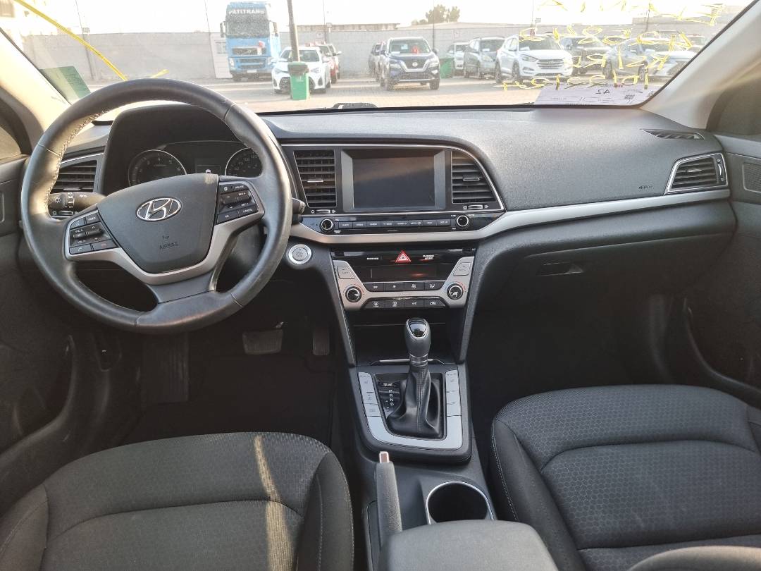 2017 HYUNDAI ELANTRA — 163461 KM — Lot 215487 — Ind. 12 - Marhaba Auctions Used Cars - Image 7