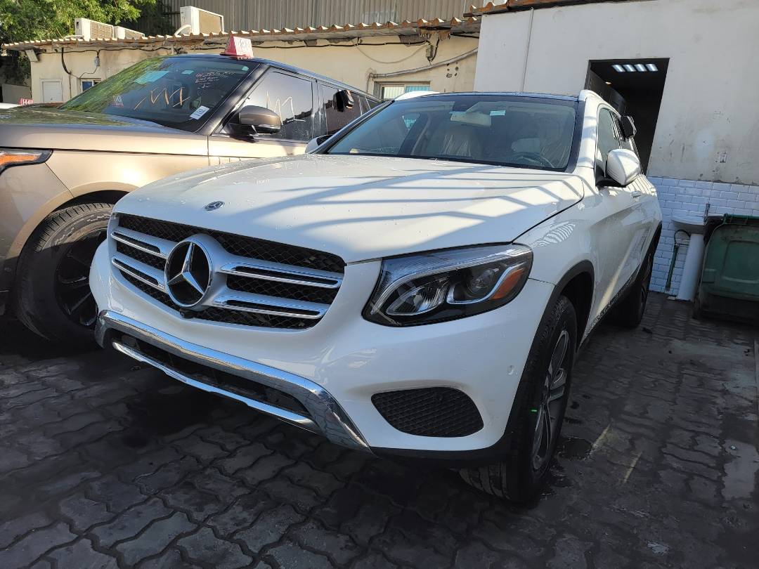 2018 MERCEDES BENZ GLC-300 — 96961 Miles — Lot B9JV050641 — Main - Marhaba Auctions Used Cars - Image 4