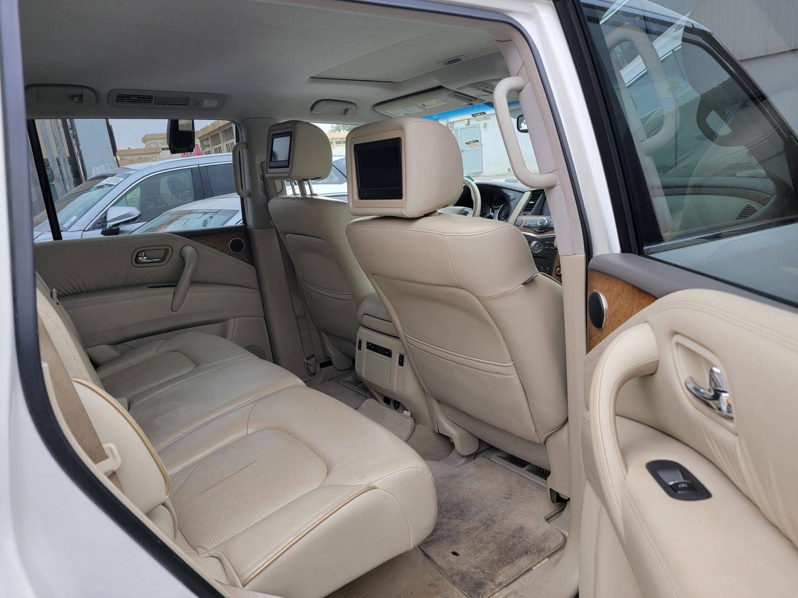 INFINITI QX80 2014 - Marhaba Auction Used Cars - Image 8