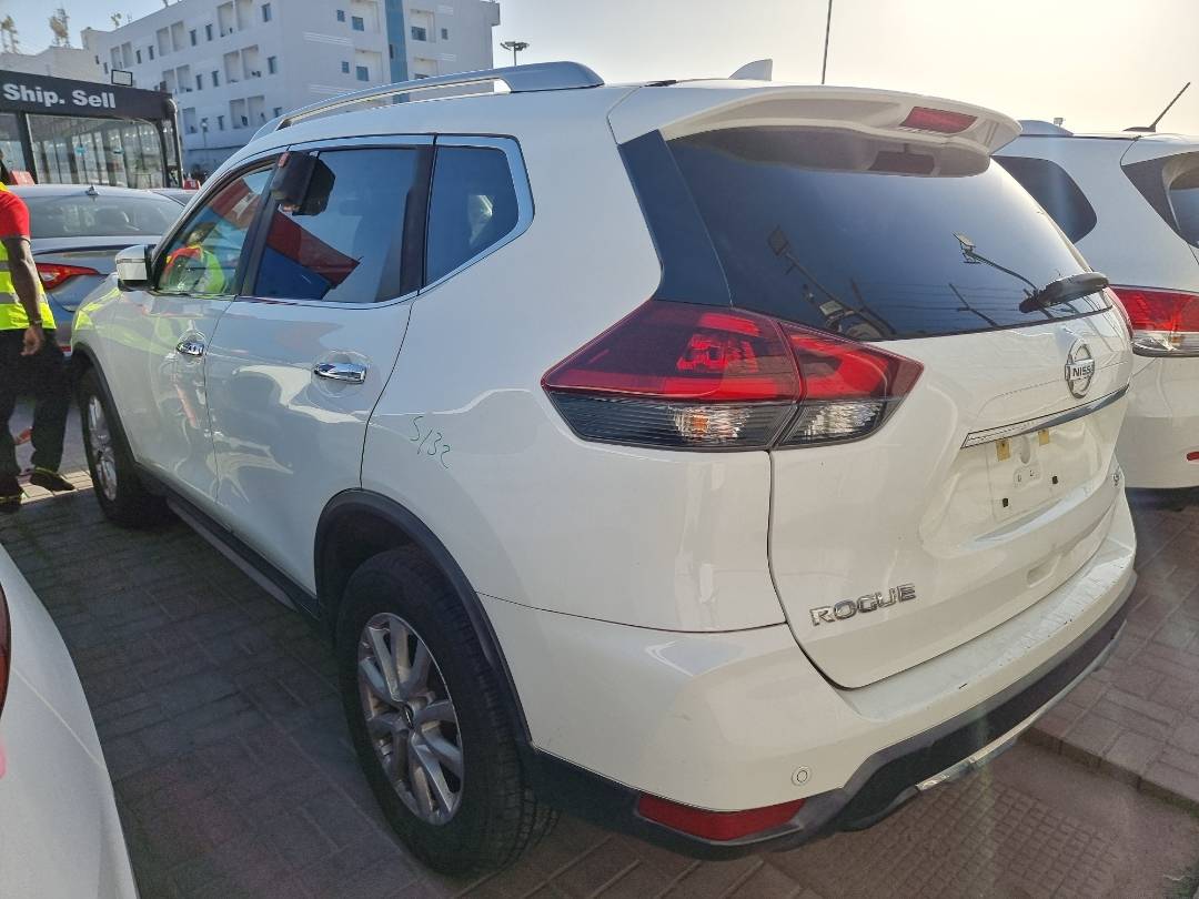 2019 NISSAN ROGUE — 110006 Miles — Lot 215487 — Ind. 12 - Marhaba Auctions Used Cars - Image 5