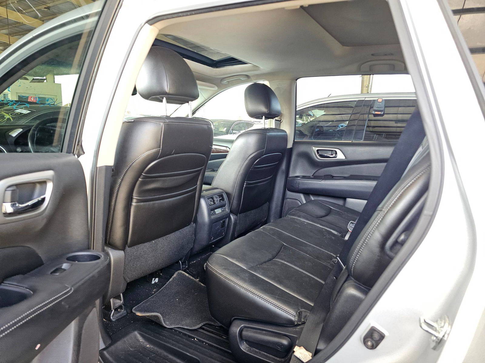 NISSAN PATHFINDER 2013 - Marhaba Auction Used Cars - Image 7