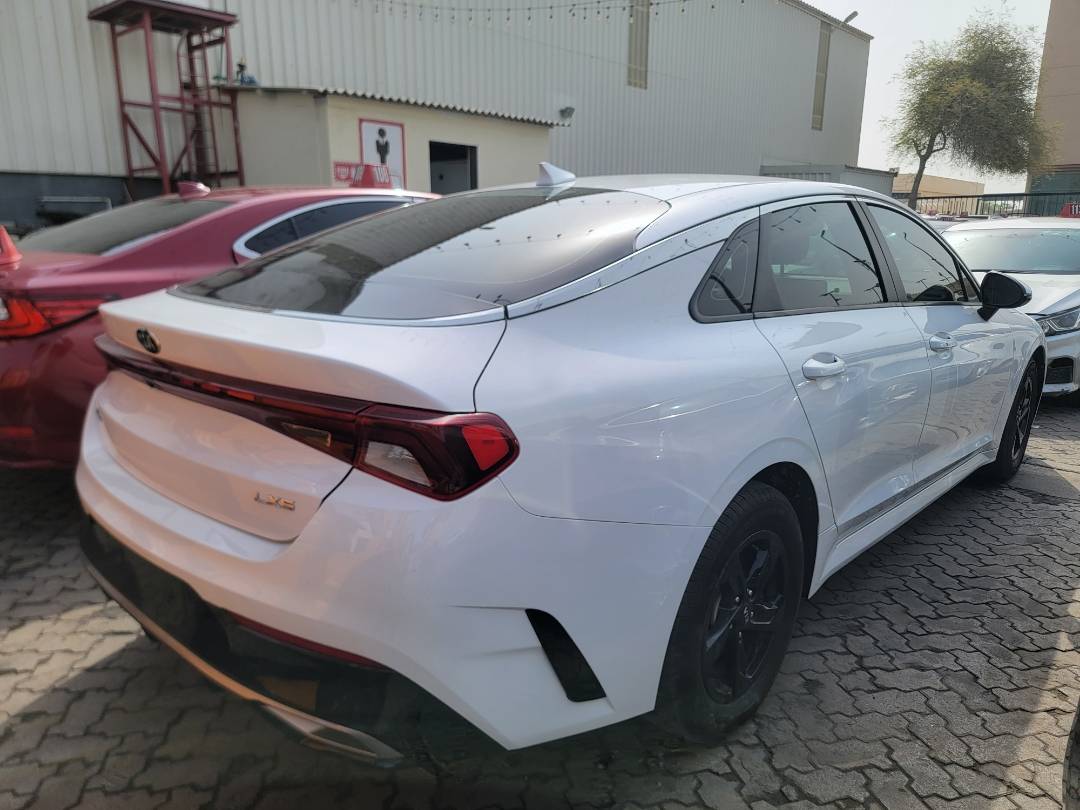 2021 KIA K5 — 117995 KM — Lot 61228033 — Main - Marhaba Auctions Used Cars - Image 3