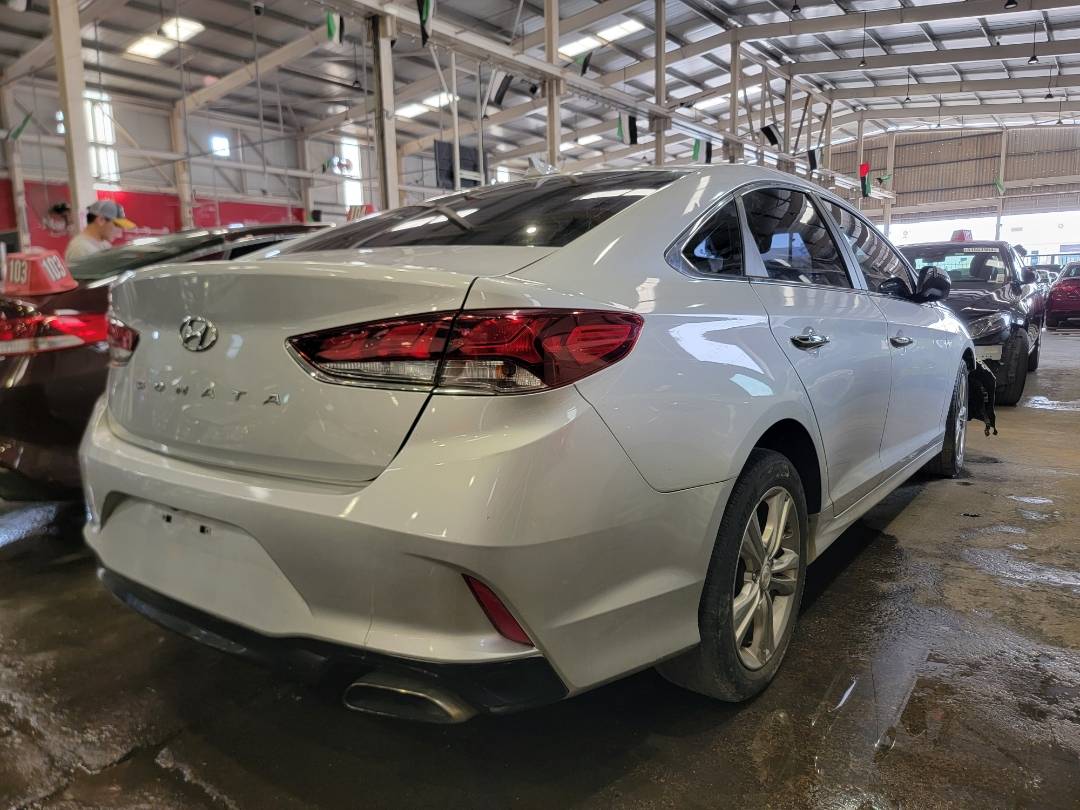 2018 HYUNDAI SONATA — 101027 Miles — Lot 78596353 — Souq - Marhaba Auctions Used Cars - Image 3