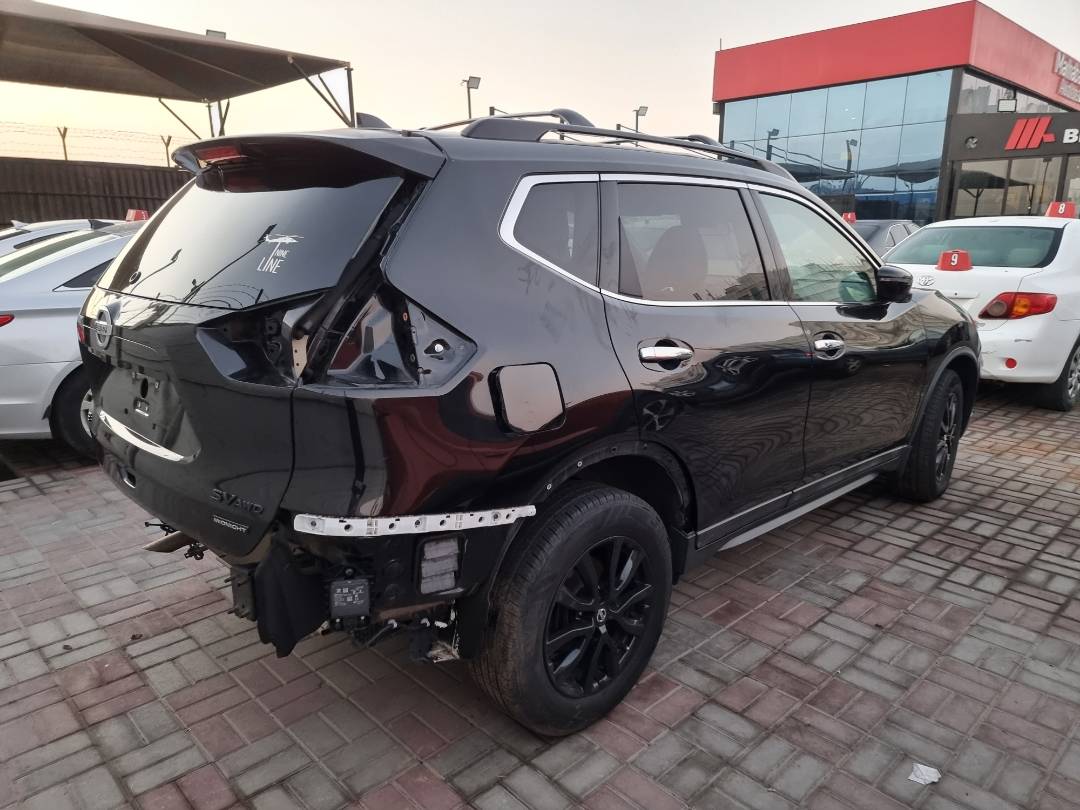 2018 NISSAN ROGUE — 96886 Miles — Lot 1234587 — Souq - Marhaba Auctions Used Cars - Image 4