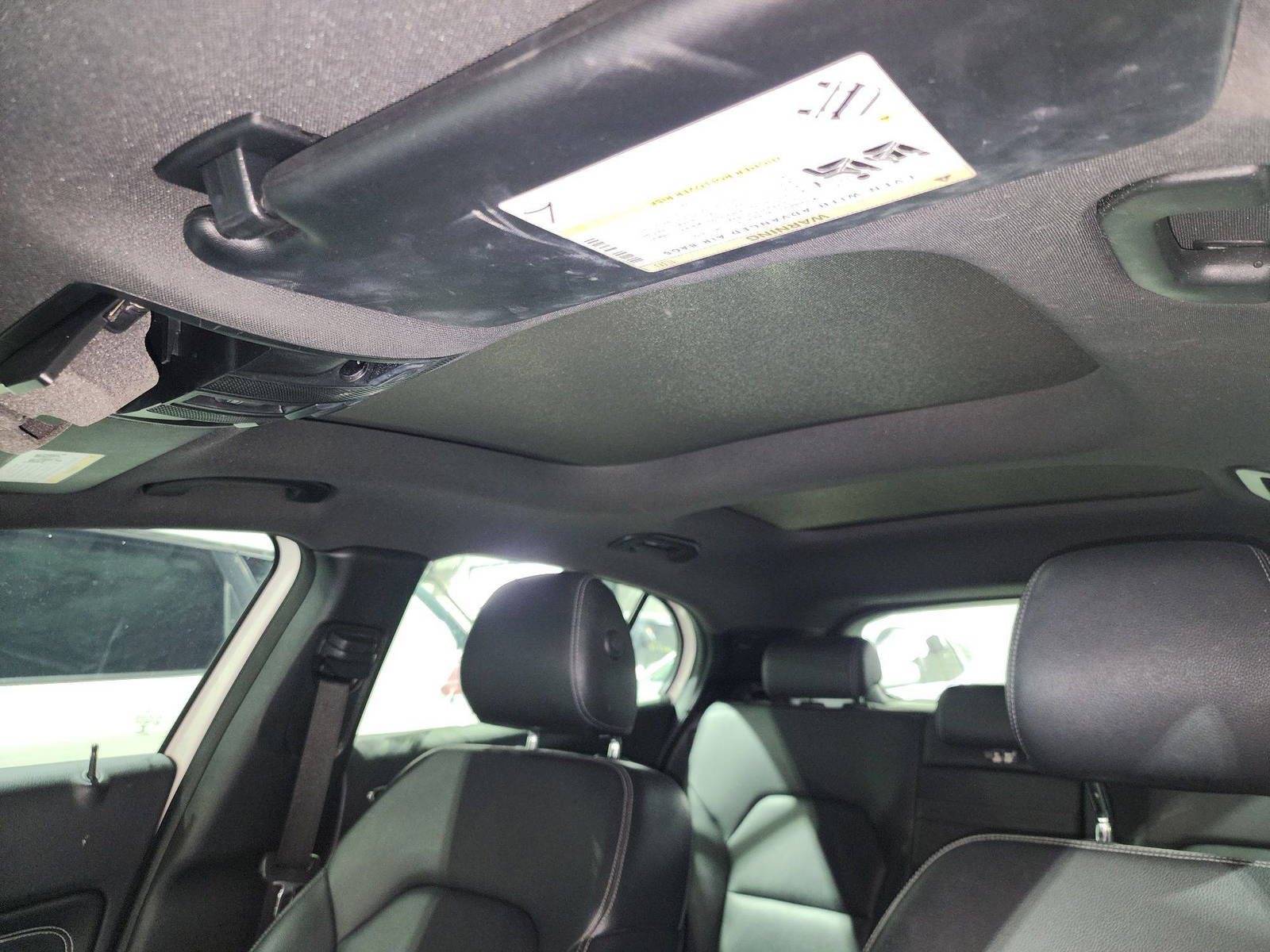 MERCEDES BENZ GLA-250 2018 - Marhaba Auction Used Cars - Image 10