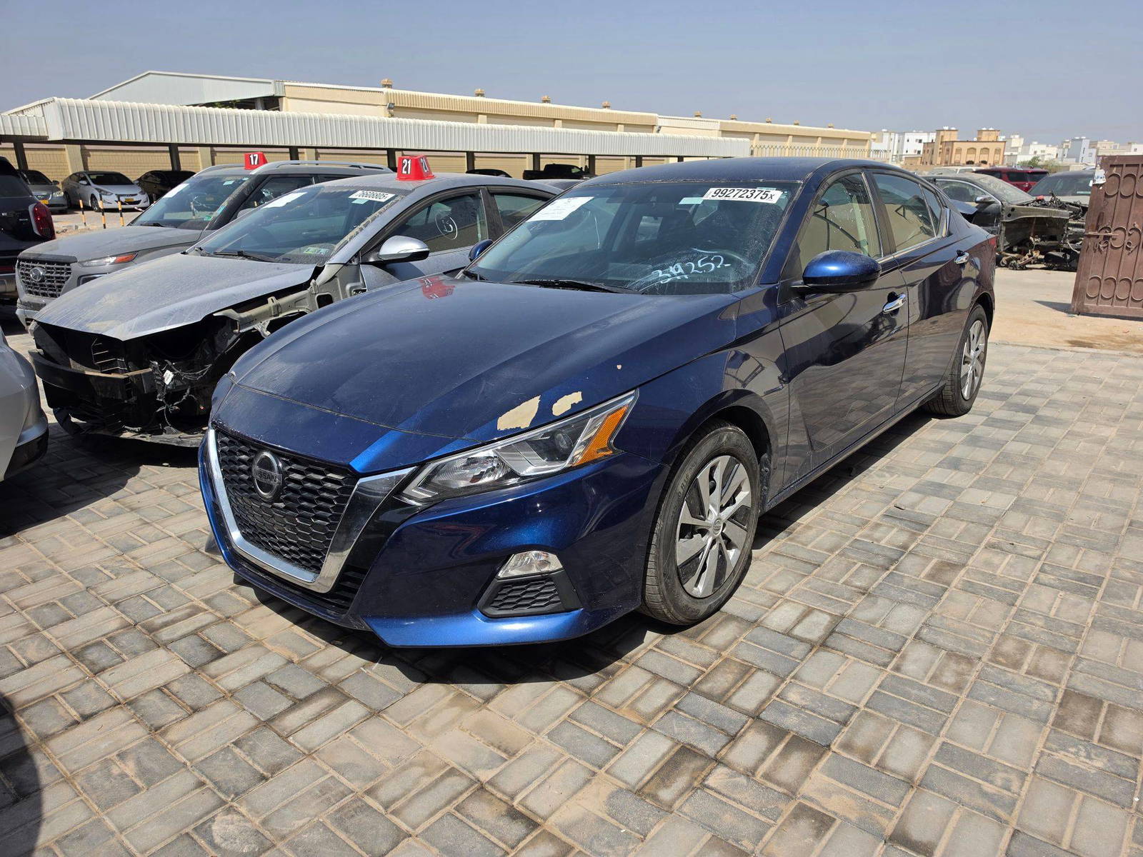 Nissan Altima 2020 view 2