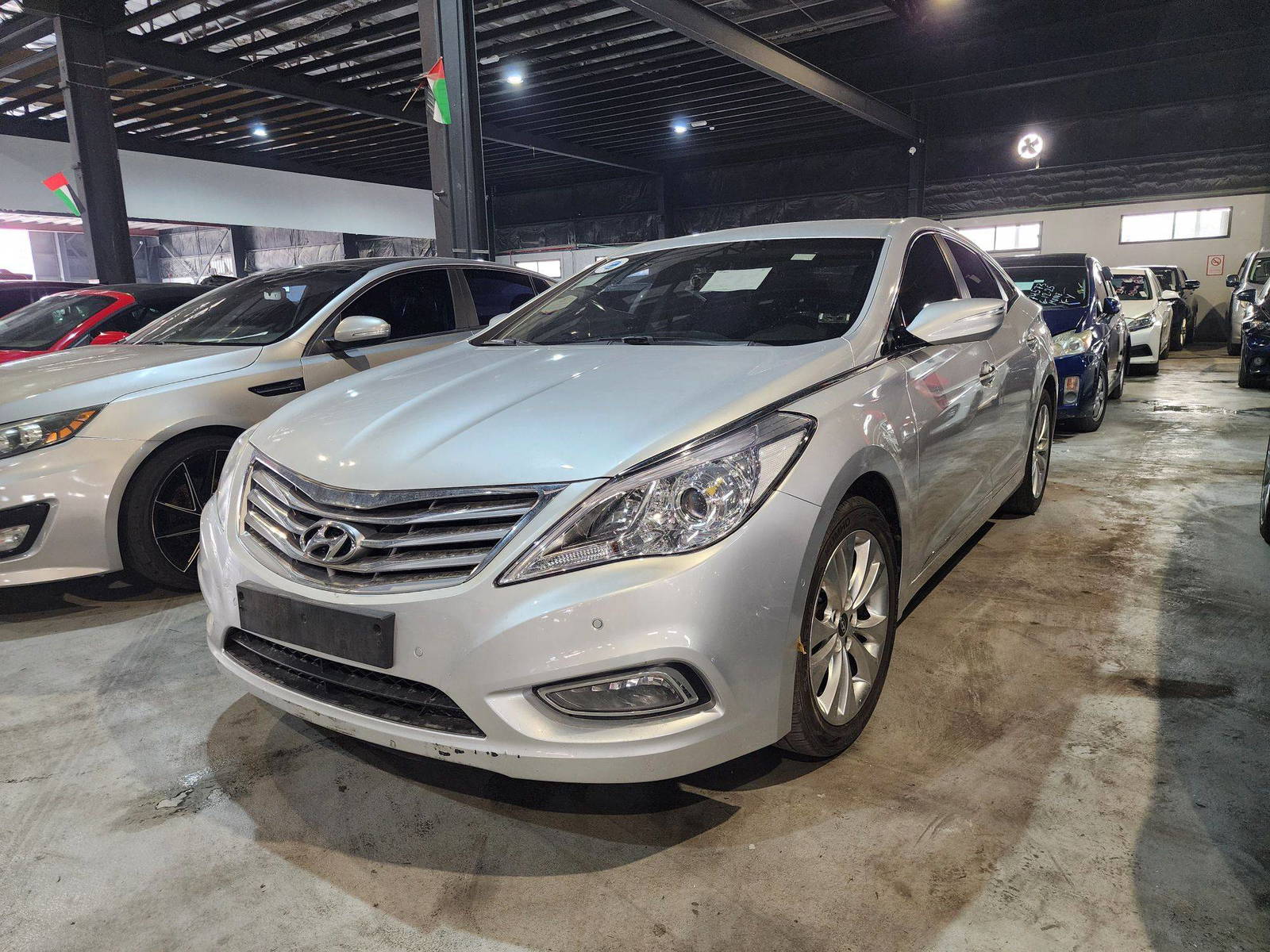 2011 HYUNDAI GRANDEUR — 170112 KM — Lot 57675 — Ind. 12 - Marhaba Auctions Used Cars - Image 6