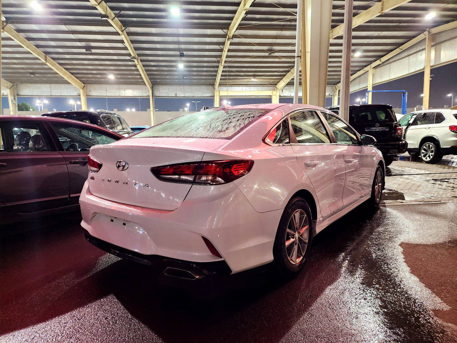 2018 HYUNDAI SONATA — 120636 KM — Lot JH711384 — Souq - Marhaba Auctions Used Cars - Image 4