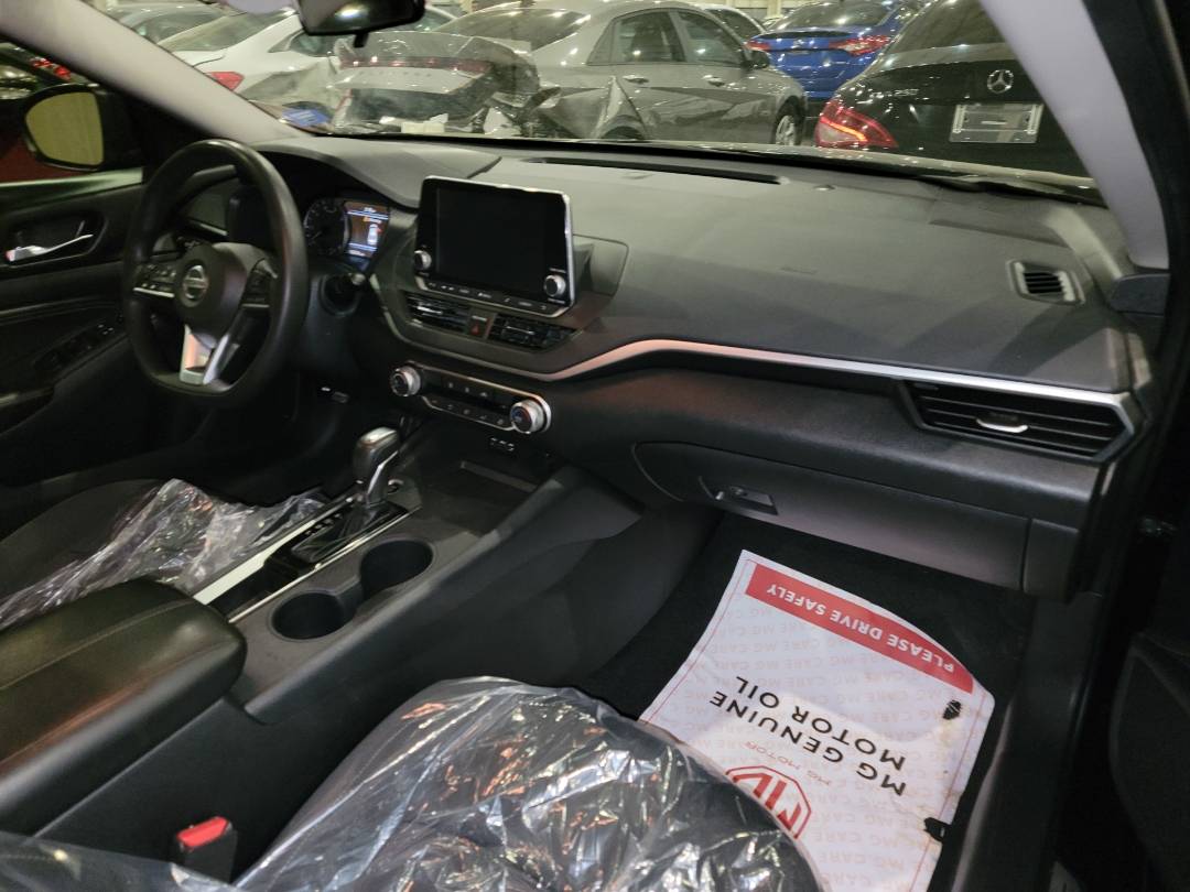 2020 NISSAN ALTIMA — 132259 Miles — Lot C143585 - Marhaba Auctions Used Cars - Image 5