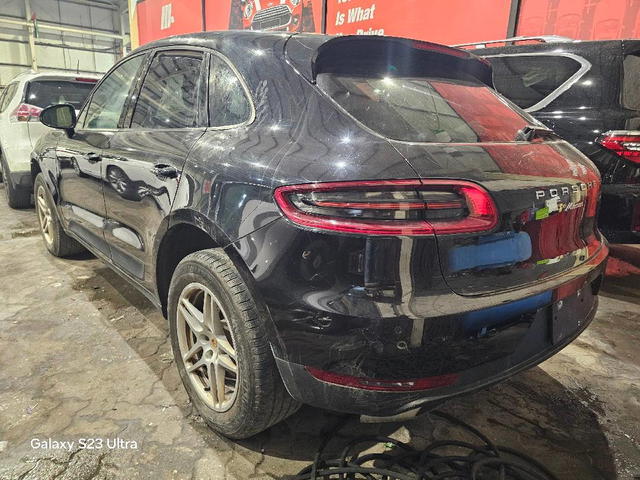 PORSCHE MACAN 2018