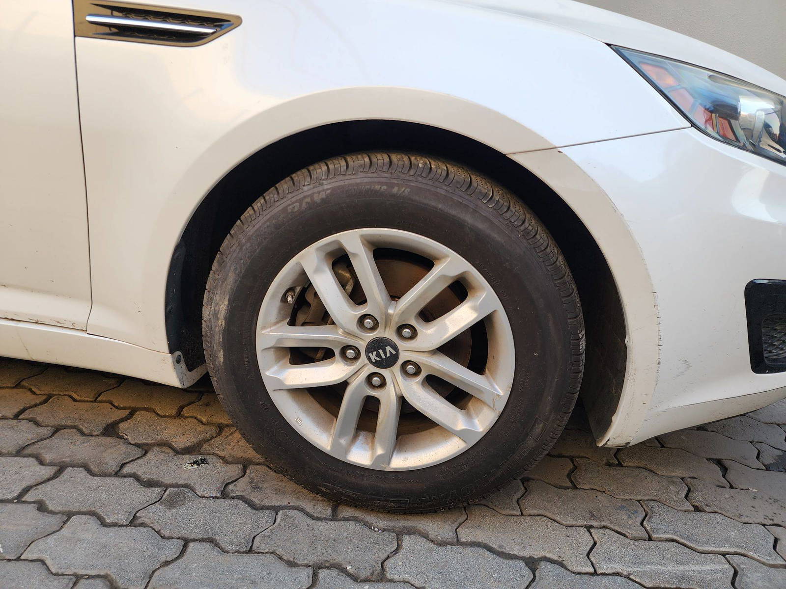 2011 KIA OPTIMA — 169787 Miles — Lot 87764 — Al Quoz - Marhaba Auctions Used Cars - Image 11