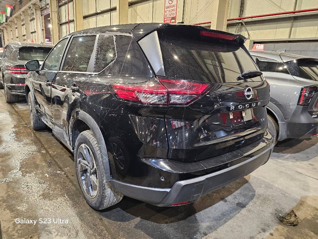 NISSAN ROGUE