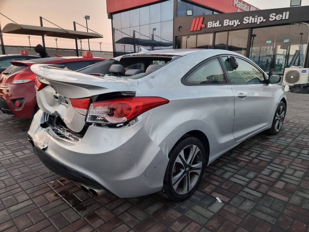 2013 HYUNDAI ELANTRA — 173327 Miles — Lot 4880 — Main - Marhaba Auctions Used Cars - Image 4