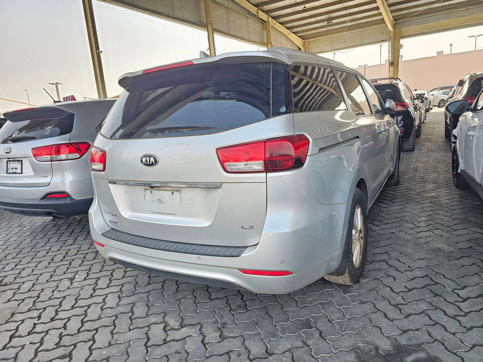 KIA SEDONA 2015 - Marhaba Auction Used Cars - Image 3