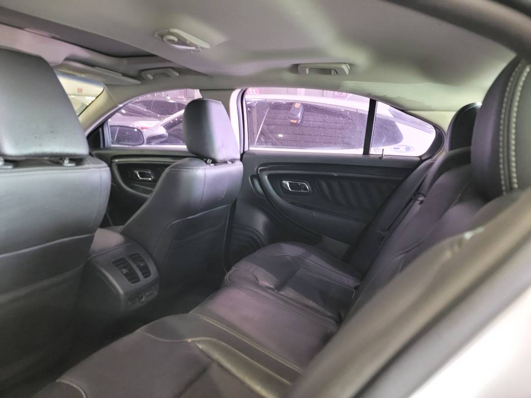 2011 FORD TAURUS — 106328 Miles — Lot 138440 — Main - Marhaba Auctions Used Cars - Image 6