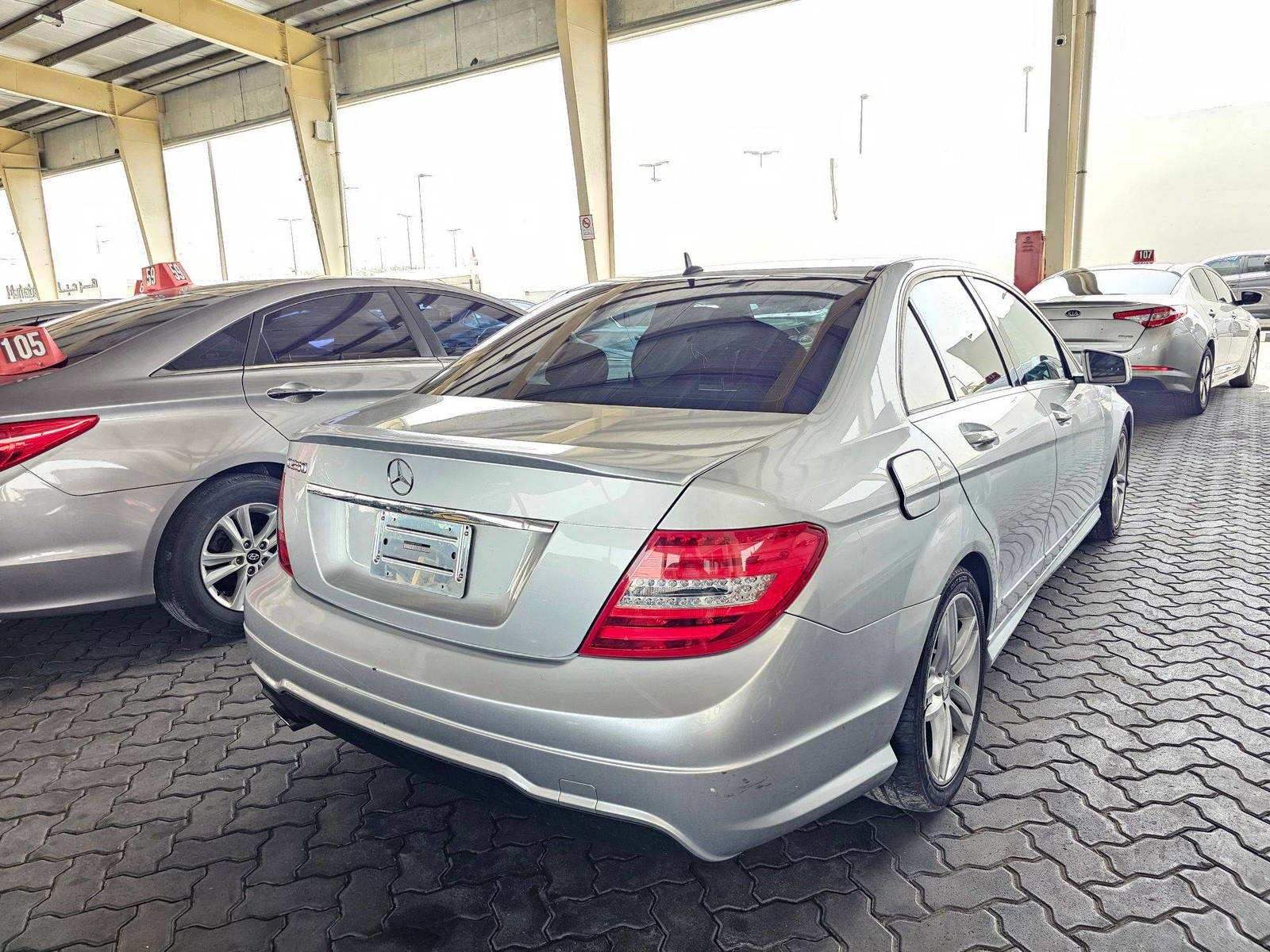 2014 MERCEDES BENZ C-250 — 146979 Miles — Lot B8EA939270 — Souq - Marhaba Auctions Used Cars - Image 3