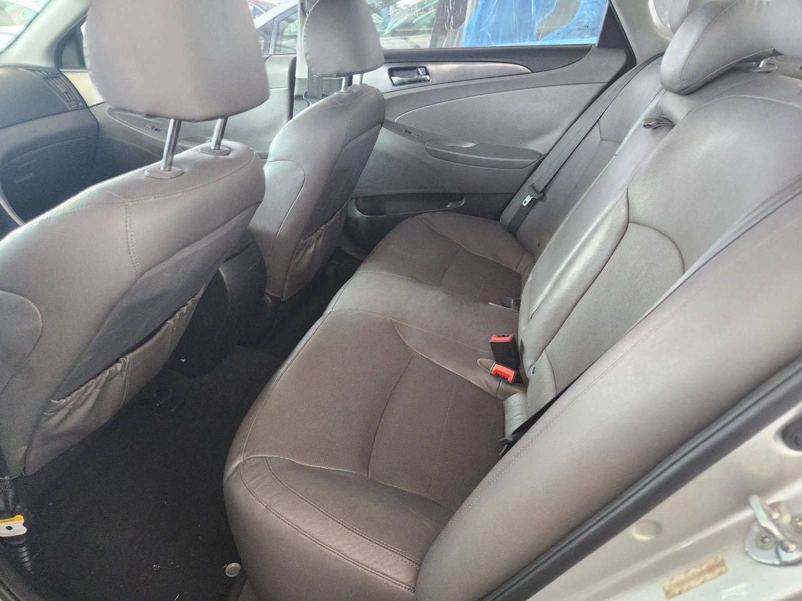 2014 HYUNDAI SONATA — 146758 Miles — Lot 47409644 — Souq - Marhaba Auctions Used Cars - Image 7