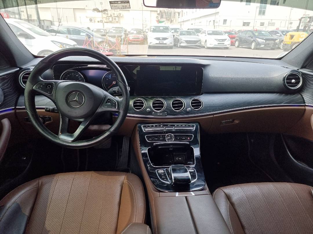 2017 MERCEDES BENZ E-300 — 145333 KM — Lot 215487 — Ind. 12 - Marhaba Auctions Used Cars - Image 7