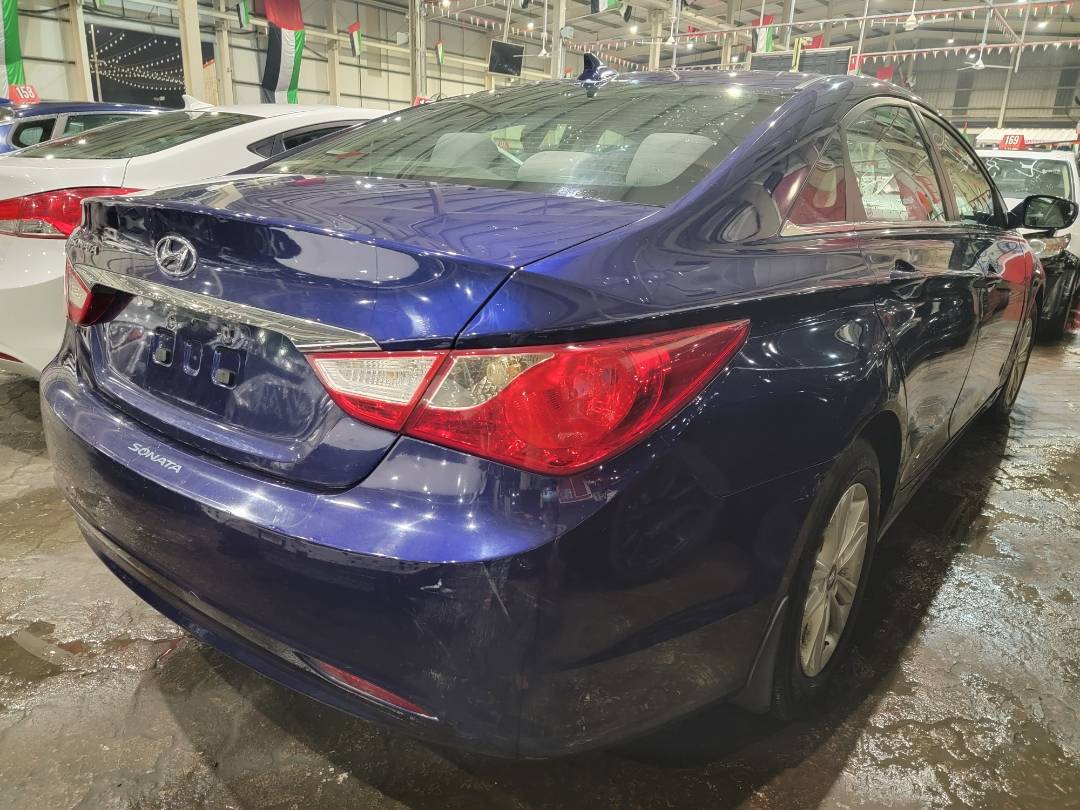 2011 HYUNDAI SONATA — 186521 Miles — Lot H308121 - Marhaba Auctions Used Cars - Image 10