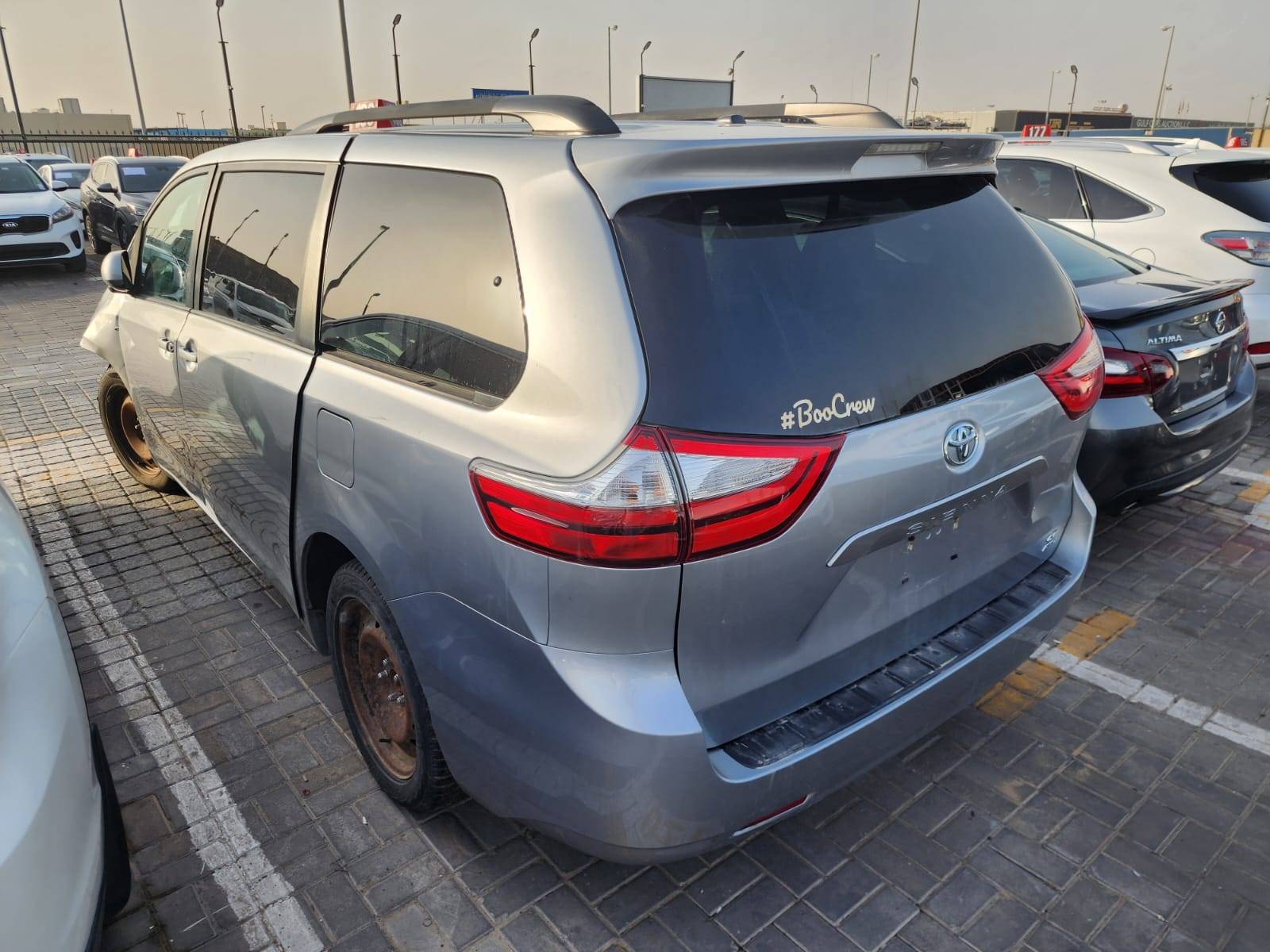 2016 TOYOTA SIENNA — 172432 Miles — Lot 3DC0GS132428 - Marhaba Auctions Used Cars - Image 4