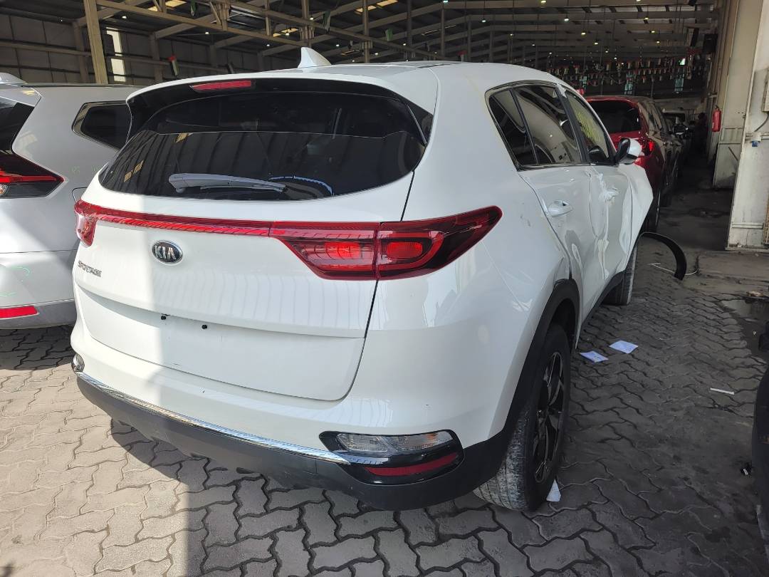 2022 KIA SPORTAGE — 33267 Miles — Lot 7988564 — Souq - Marhaba Auctions Used Cars - Image 3