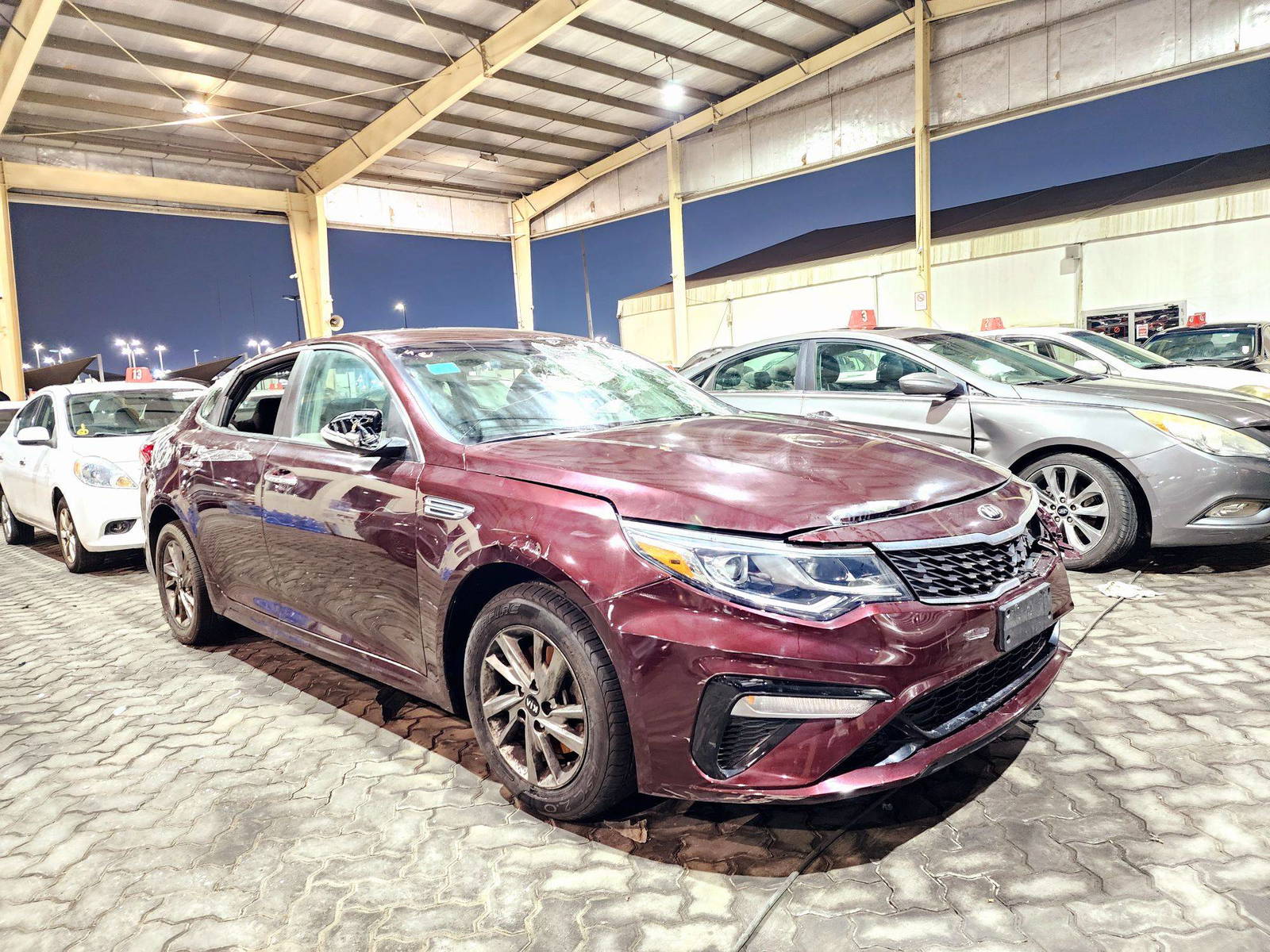 2019 KIA OPTIMA — 128503 Miles — Lot 37616044 — Souq - Marhaba Auctions Used Cars - Image 4