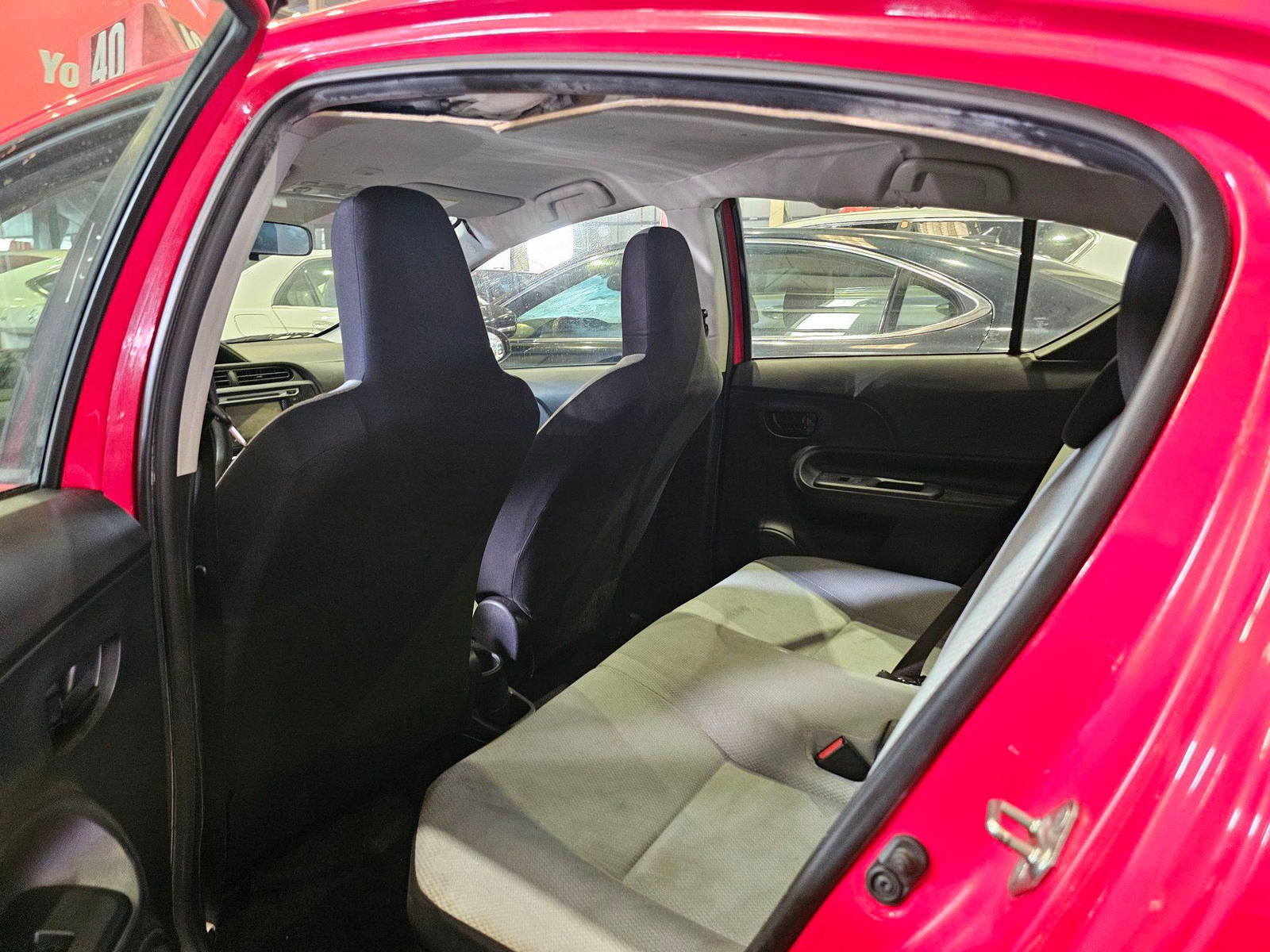 2016 TOYOTA PRIUS C — 261082 Miles — Lot 117909 — Main - Marhaba Auctions Used Cars - Image 6