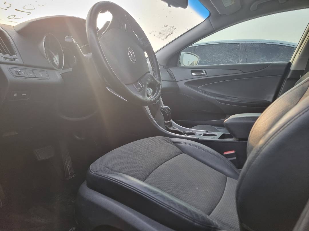 2013 HYUNDAI SONATA — 133379 Miles — Lot 767021 — Ind. 12 - Marhaba Auctions Used Cars - Image 9