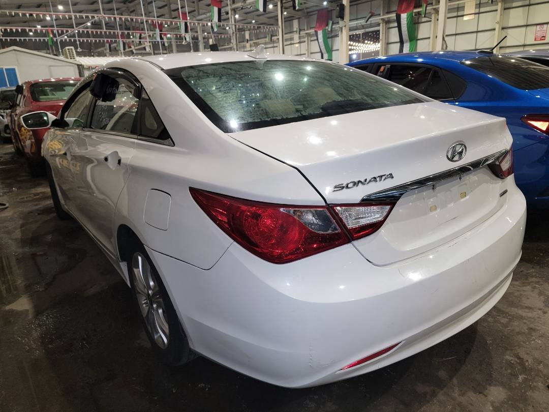2011 HYUNDAI SONATA — 132454 Miles — Lot 71466913 - Marhaba Auctions Used Cars - Image 4