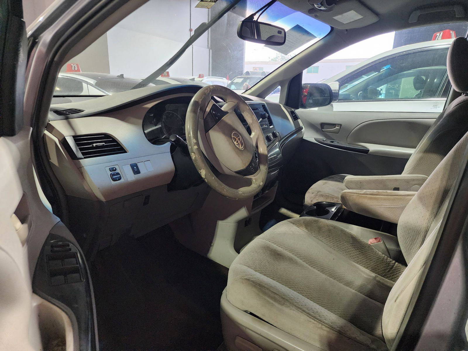 2012 TOYOTA SIENNA — 287572 Miles — Lot 42972406 — Al Quoz - Marhaba Auctions Used Cars - Image 9